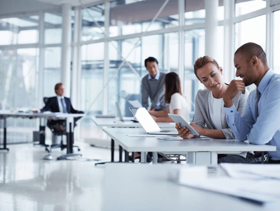 Equipe Labor 12 em reunião empresarial